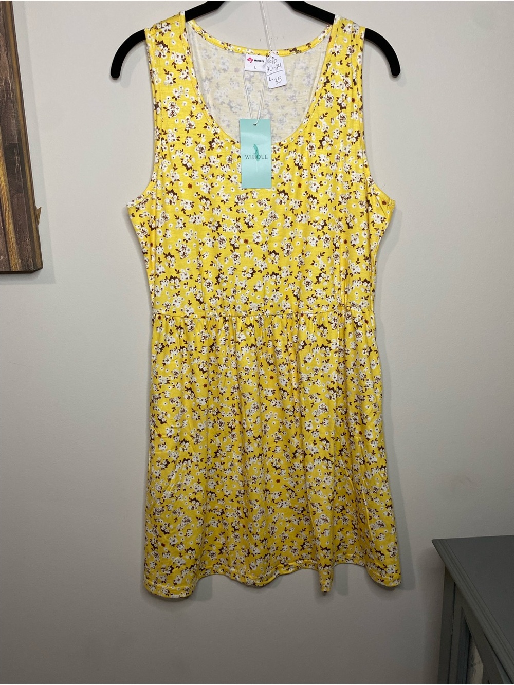 NWT WIHOLL ditsy floral yellow boho butter soft sundress with pockets Large